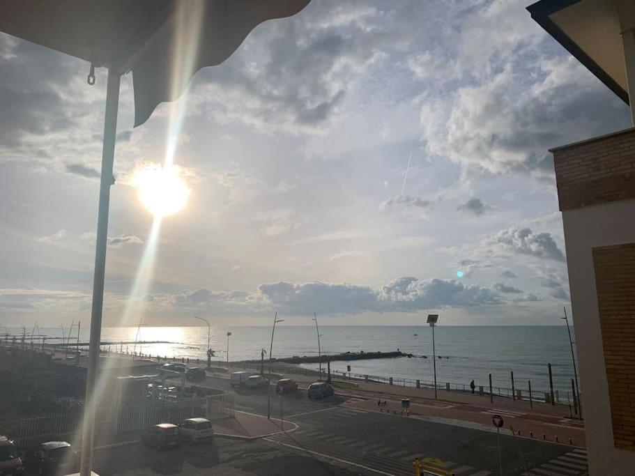Rome'S Harbour All Year Lido di Ostia Exteriör bild